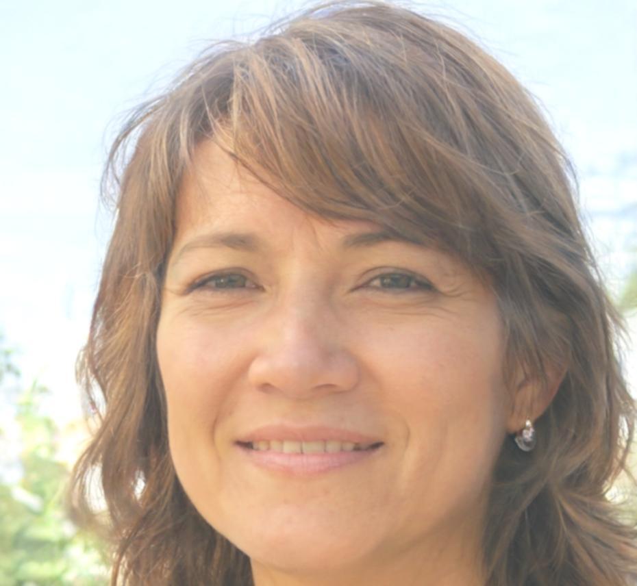 Porträt von Elara Kowalski